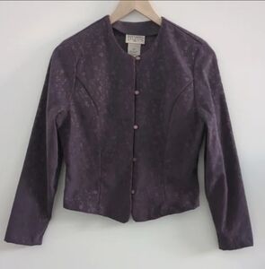 NORTHERN TRADITIONS | Women's Vintage Purple Floral Soft Button  Up Blaz…